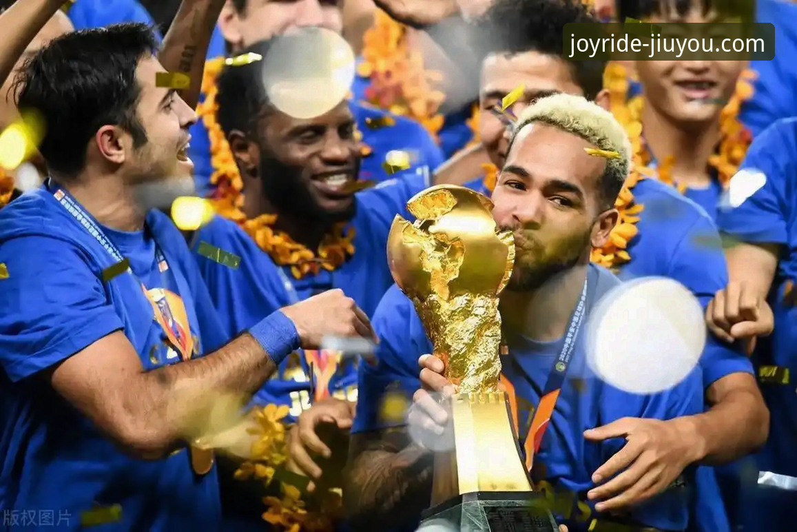 从金元足球到庭审现场：许家印与恒大足球兴衰深度评测